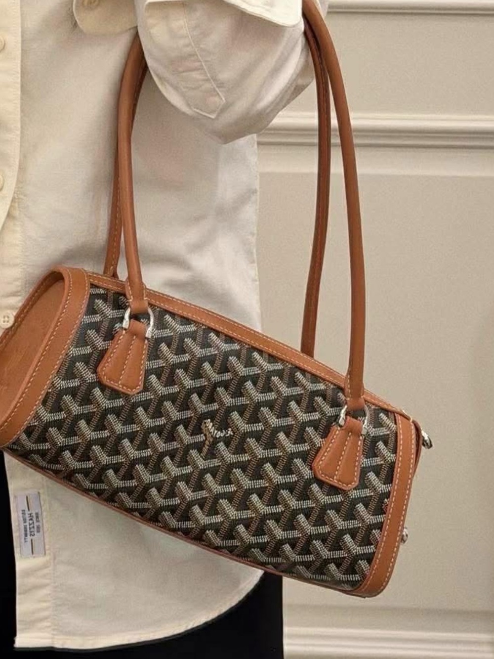 NEW “Designer” Chevron Patterned Shoulder Bag